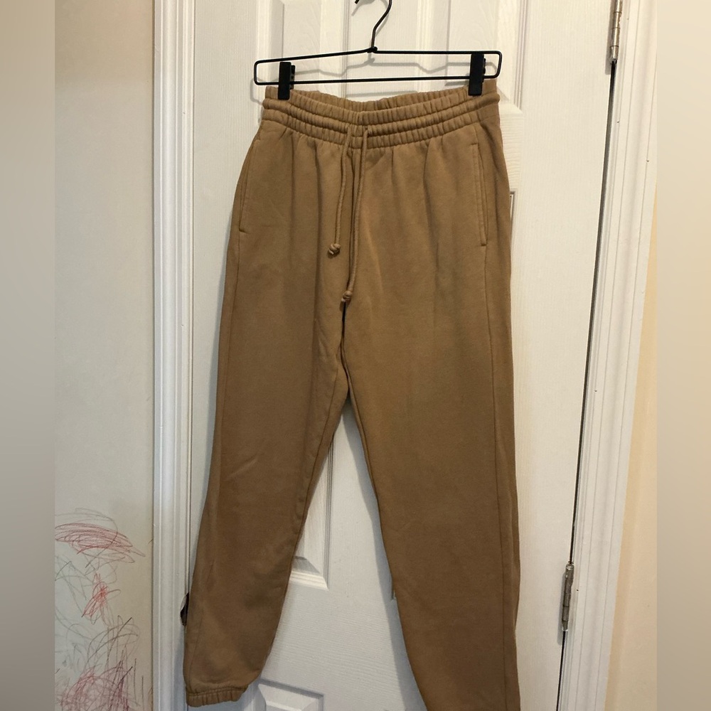 Women's Cropped Top - Picture 2 of 16